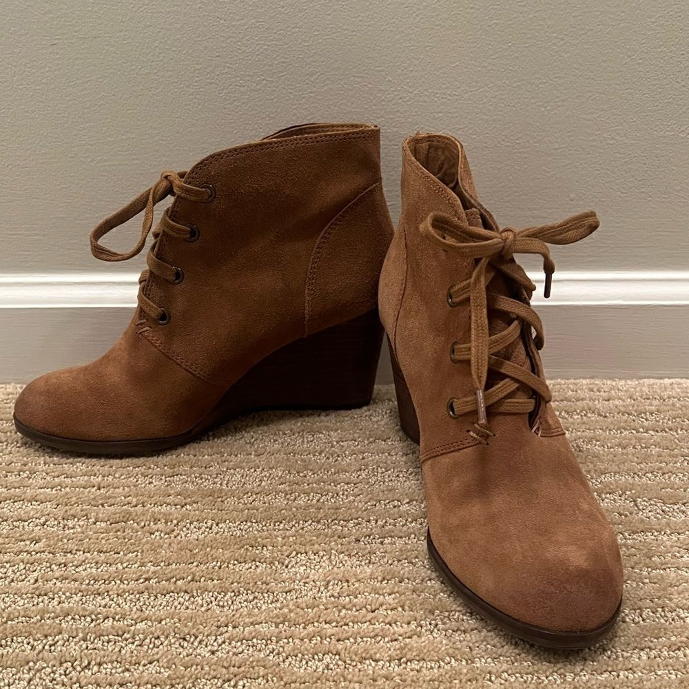 Lucky Brand Brown Suede Wedge Ankle Booties - Picture 2 of 6